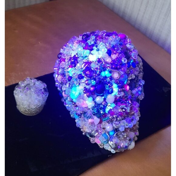 Unique Mosaic‎ Beaded Skull Decor Spooky & Sparkly Art Piece Halloween Creepy - Picture 5 of 13